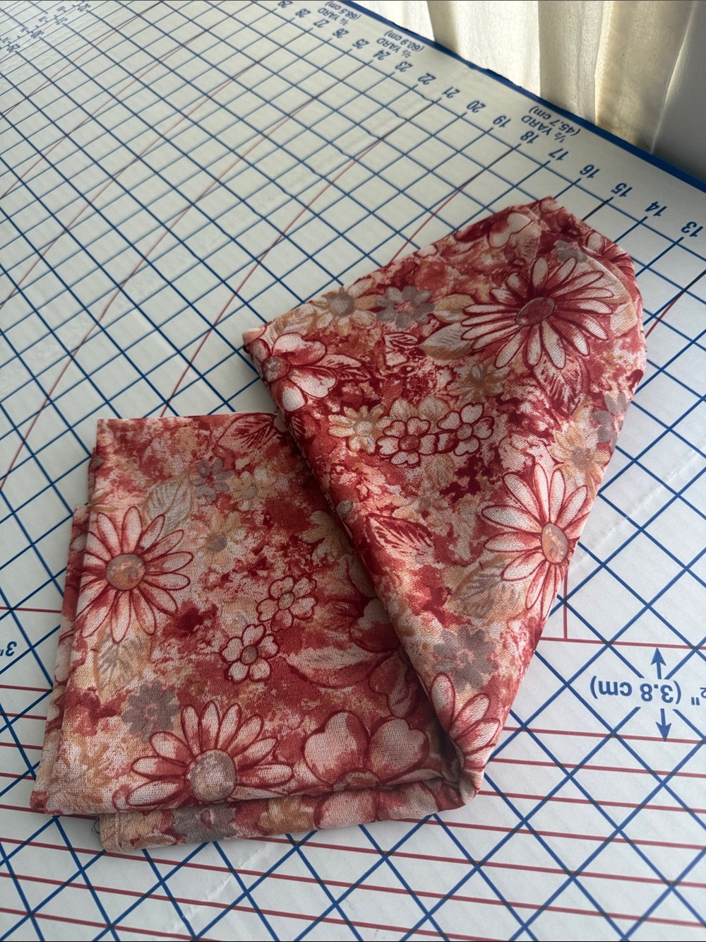 Vintage 70s 80s Floral Knit Fabric 1 3/4 Yds x 56” Drapey Stretch Jersey